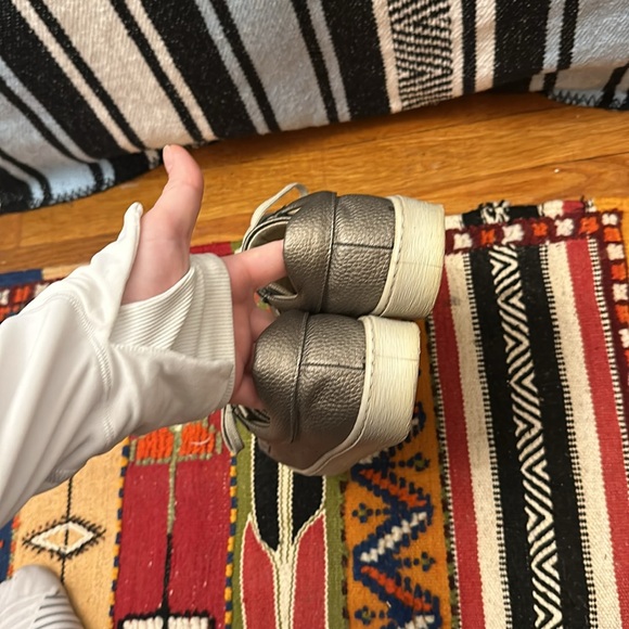 COPY - Metallic sneakers from Spain 37 - Picture 2 of 3